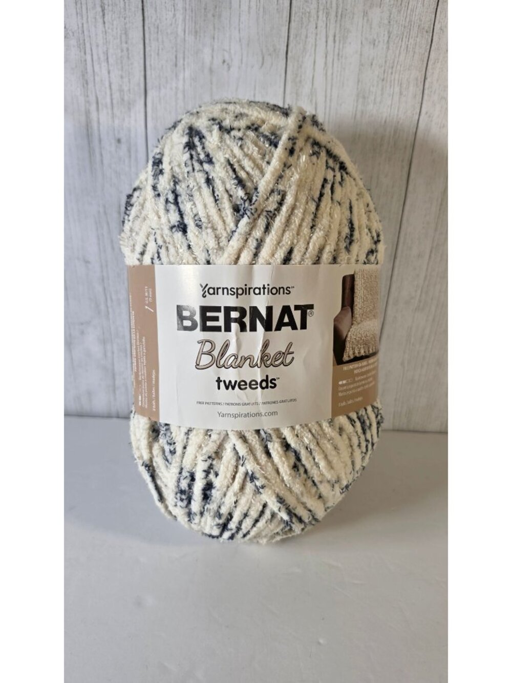 BERNAT BLANKET TWEEDS YARN IVORY TWEED SKEIN 10.5OZ SUPER BULKY 6 CROCHET KNIT